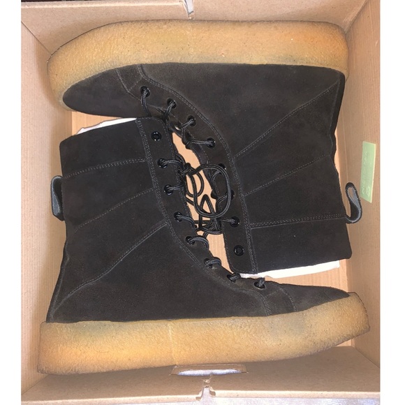 UO STACKED CREPE SNEAKERBOOT - Picture 6 of 6